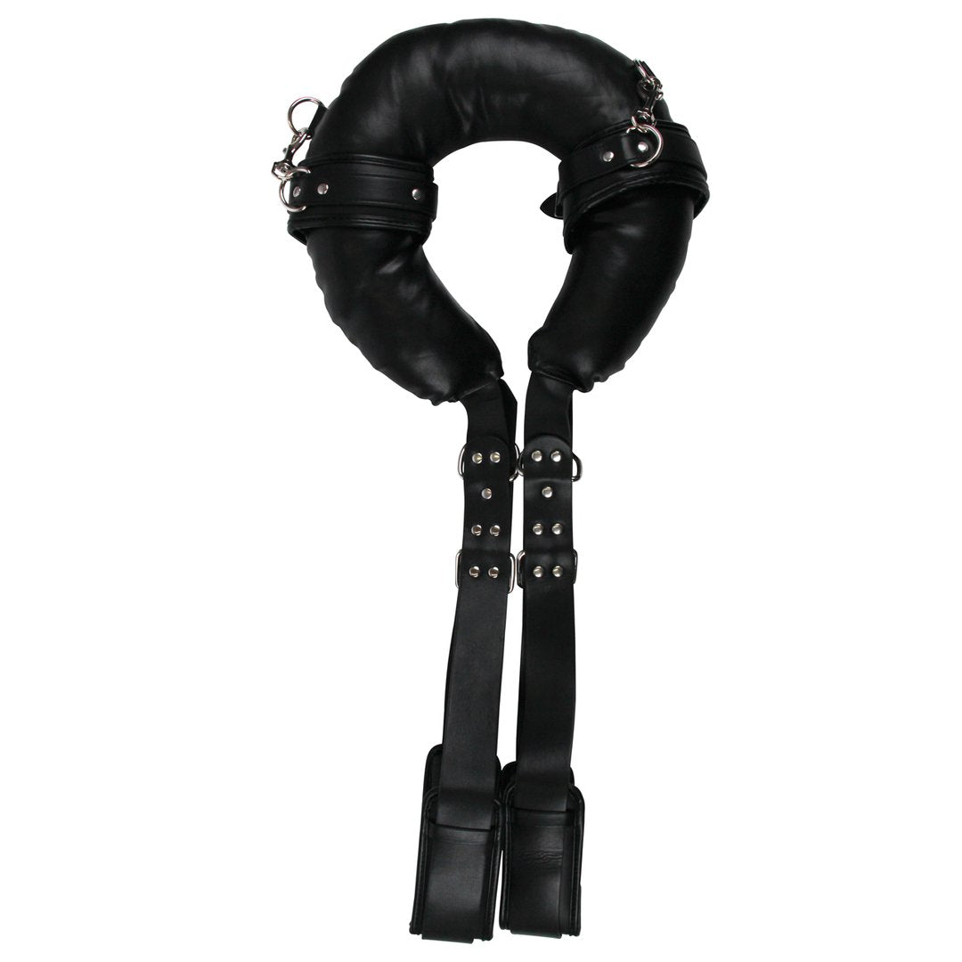 Opgevulde Dijbeen Sling met Handboeien - Zwart - EroticToyzProducten,Toys,Fetish,Boeien,Handboeien,Dijbeenboeien,,Ouch! by Shots