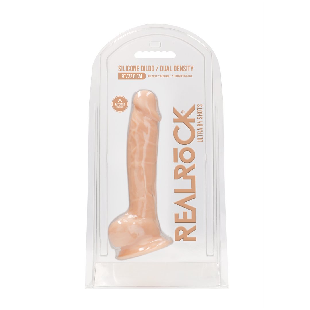 Silicone Dildo Met Ballen En Zuignap - 23 cm - Pleasureplay Realistische Dildo'sRealRock by Shots